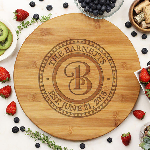 Round Cutting Board "Barnetts Curly Initial"